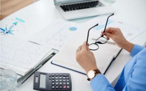 Who Is An SOC 2 Auditor?