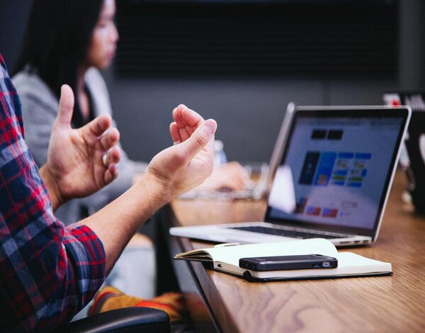 What is a SOC Analyst? : Roles and Responsibilties